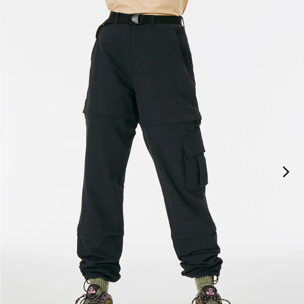 BNWT Outdoor Voices black Rectrek zip off pants